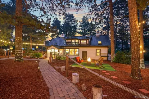 233 Perry Park Ave, Larkspur, CO 80118