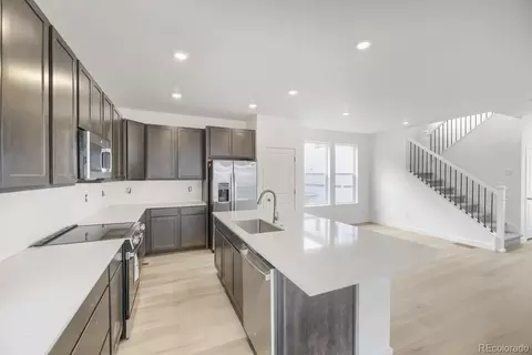 Kitchen - 7709 S Mobile Way, Centennial, CO 80016 photo 2 of 2