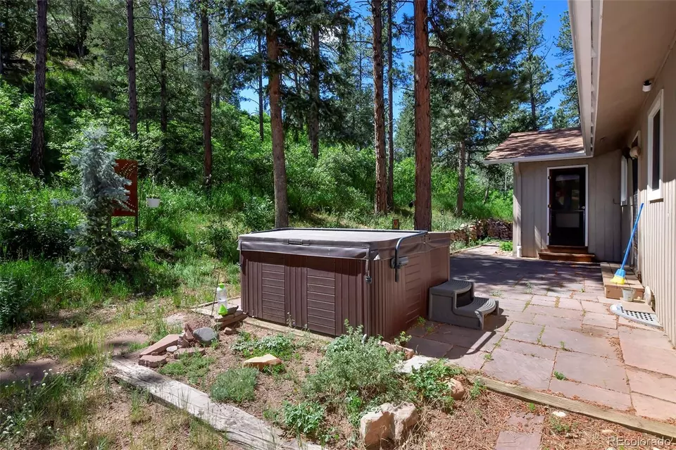Exterior - 5030 Chippewa Dr, Larkspur, CO 80118 photo 6 of 14