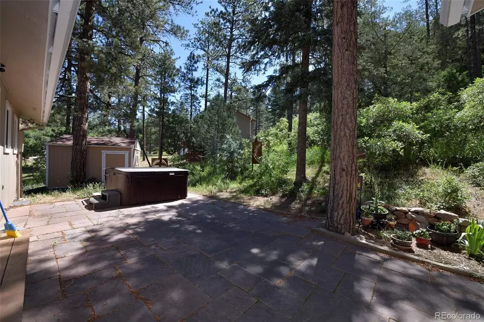 Exterior - 5030 Chippewa Dr, Larkspur, CO 80118 photo 8 of 14