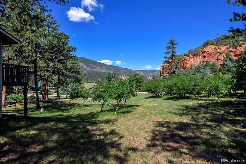 Exterior - 5030 Chippewa Dr, Larkspur, CO 80118 photo 10 of 14