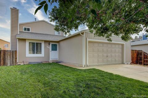 19337 E Batavia Dr, Aurora, CO 80011 photo 1