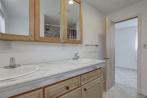 19337 E Batavia Dr, Aurora, CO 80011 photo 30
