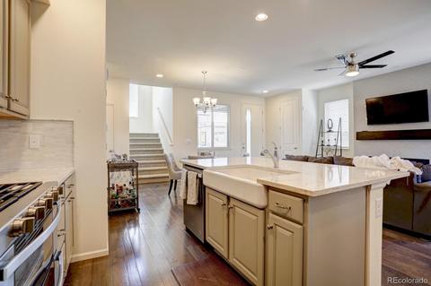 9417 E 58th Pl, Denver, CO 80238 photo 9