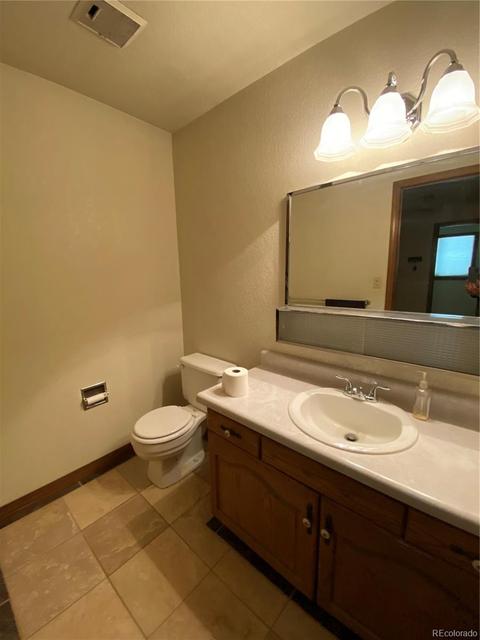 1455 La Mesa Cir, Rangely, CO 81648 photo 7