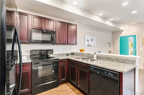 16092 E Warner Pl, Denver, CO 80239 photo 6
