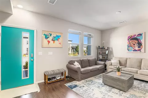 16092 E Warner Pl, Denver, CO 80239 photo 3