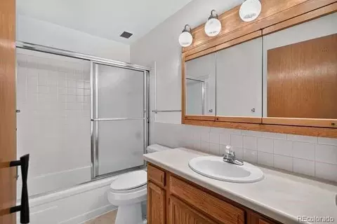 Bath - 9155 E Center Ave #10D, Denver, CO 80247 photo 1 of 2
