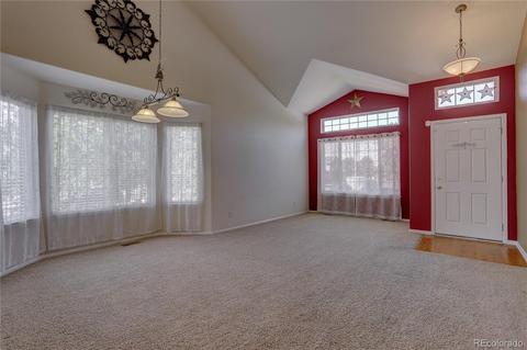 19818 E 58th Dr, Aurora, CO 80019 photo 4