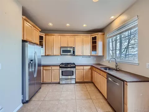 Kitchen - 2405 Broadleaf Loop, Castle Rock, CO 80109 photo 1 of 4