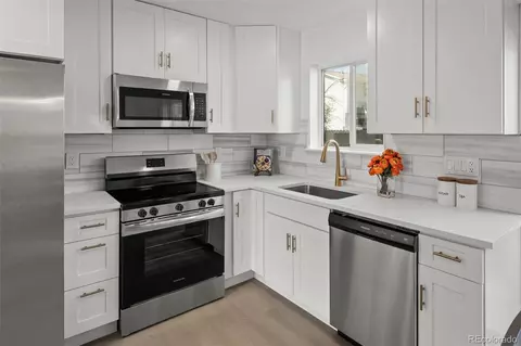 16333 E 17th Pl #D, Aurora, CO 80011 photo 11