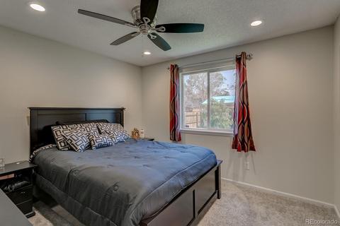 4852 Carson St, Denver, CO 80239 photo 12