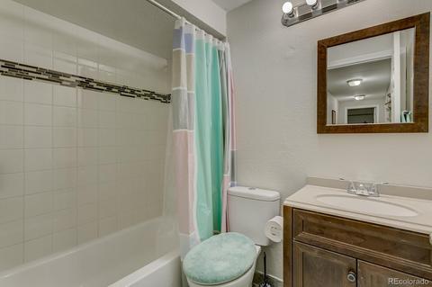 4852 Carson St, Denver, CO 80239 photo 18