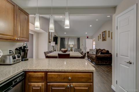 4852 Carson St, Denver, CO 80239 photo 9