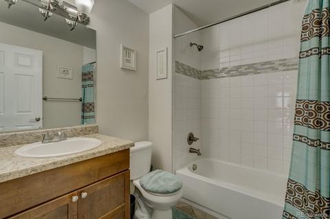 4852 Carson St, Denver, CO 80239 photo 13