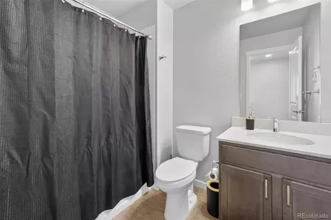 Bath - 4117 E 98th Pl, Thornton, CO 80229 photo 4 of 5
