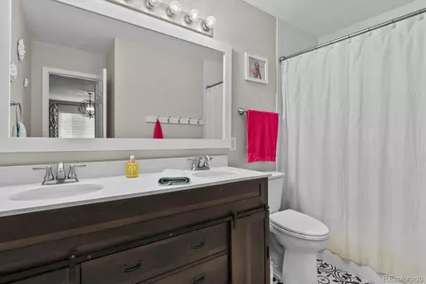 Bath - 22346 E Navarro Dr, Aurora, CO 80018 photo 2 of 4