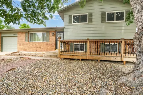 1925 Mineola St, Colorado Springs, CO 80915