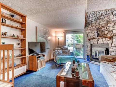 2768 E Nichols Cir, Centennial, CO 80122 photo 9
