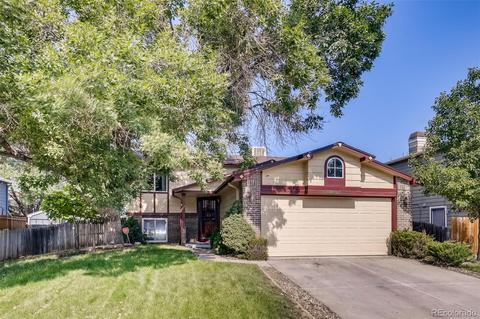 4625 Eugene Way, Denver, CO 80239 photo 2