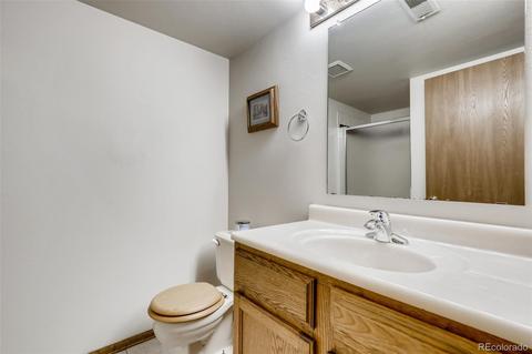 4625 Eugene Way, Denver, CO 80239 photo 23