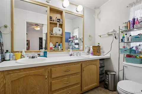 Bath - 81 Atlantis Dr, Black Hawk, CO 80422 photo 2 of 3