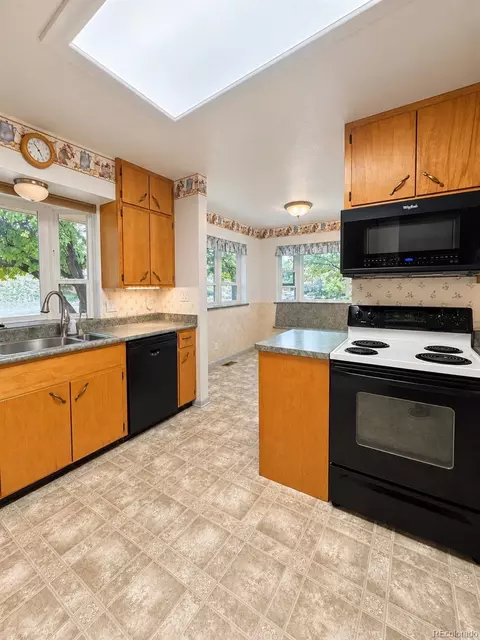 Kitchen - 402 S Stanolind Ave, Rangely, CO 81648 photo 3 of 6