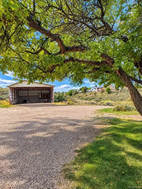 Exterior - 402 S Stanolind Ave, Rangely, CO 81648 photo 6 of 8