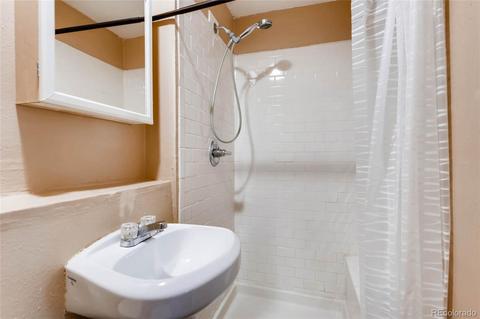 20519 E Buchanan Dr, Aurora, CO 80011 photo 23