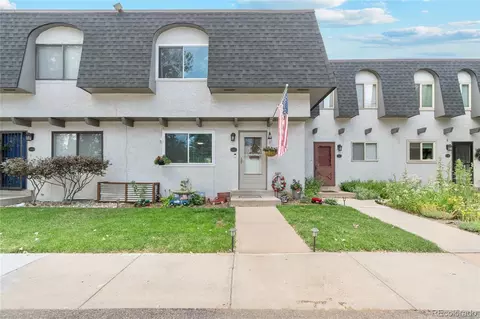 542 E Highline Cir, Centennial, CO 80122 photo 2