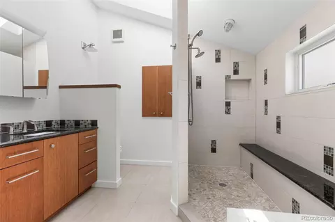 Bath - 1414 Elder Ave, Boulder, CO 80304 photo 3 of 7
