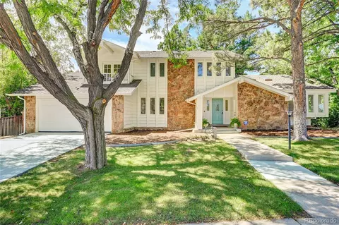 9856 E Maplewood Ave, Englewood, CO 80111
