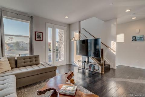 15732 E Broncos Pl, Centennial, CO 80112 photo 4