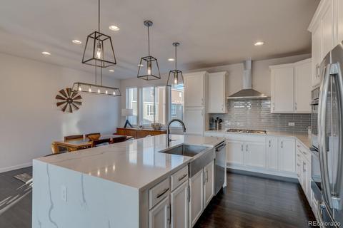 15732 E Broncos Pl, Centennial, CO 80112 photo 7