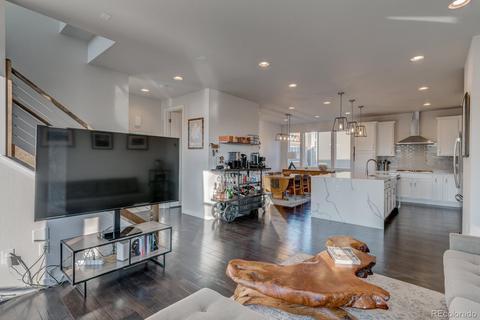 15732 E Broncos Pl, Centennial, CO 80112 photo 6