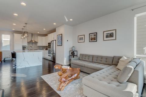 15732 E Broncos Pl, Centennial, CO 80112 photo 5