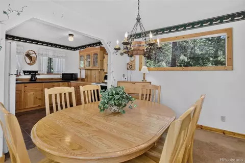 Dining - 211 Calle De Lujan, Shawnee, CO 80475 photo 2 of 4