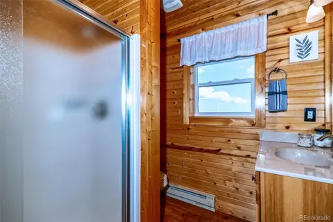 Bath - 322 Red Hill Rd, Jefferson, CO 80456 photo 4 of 4