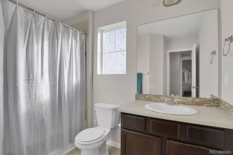 Bath - 19553 E 60th Pl, Aurora, CO 80019 photo 2 of 3