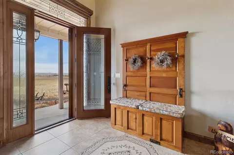 38911 E Wesley Ave, Bennett, CO 80102 photo 5