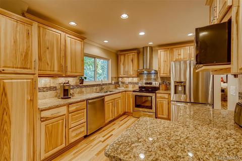 6677 Devinney Ct, Arvada, CO 80004 photo 10