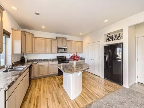 18241 E 47th Dr, Denver, CO 80249 photo 9