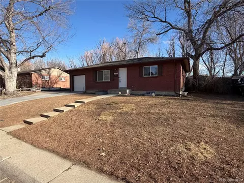 6209 Brooks Dr, Arvada, CO 80004