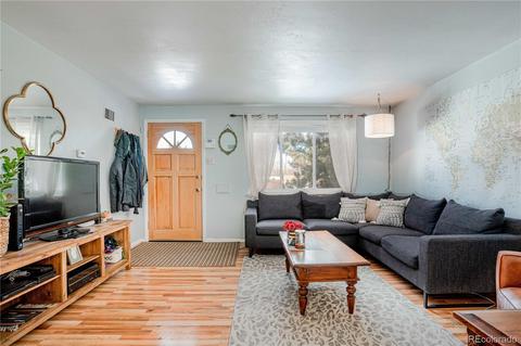 2120 E 27th Ave, Denver, CO 80205 photo 4