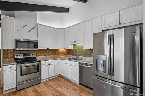 Kitchen - 8705 E Radcliff Ave, Denver, CO 80237 photo 4 of 4