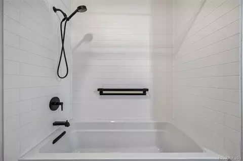 Bath - 8705 E Radcliff Ave, Denver, CO 80237 photo 2 of 4