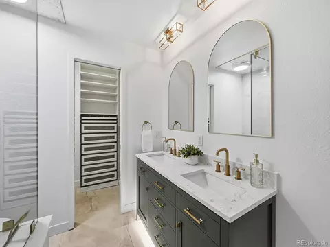 Bath - 15808 Exposition Dr, Aurora, CO 80017 photo 1 of 4