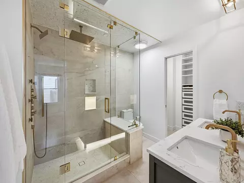 Bath - 15808 Exposition Dr, Aurora, CO 80017 photo 2 of 4