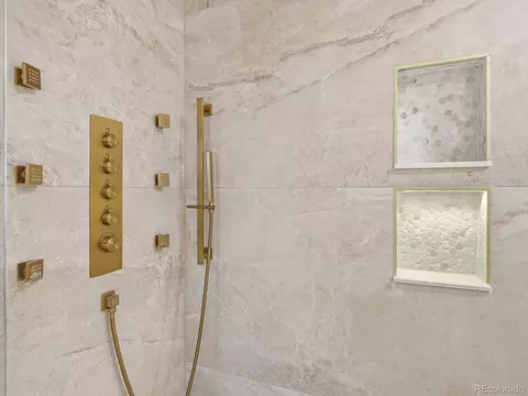Bath - 15808 Exposition Dr, Aurora, CO 80017 photo 3 of 4