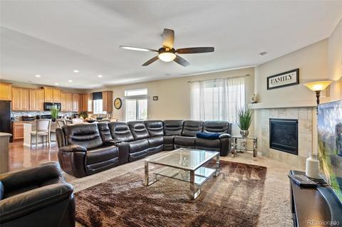 25913 E Archer Dr, Aurora, CO 80018 photo 3